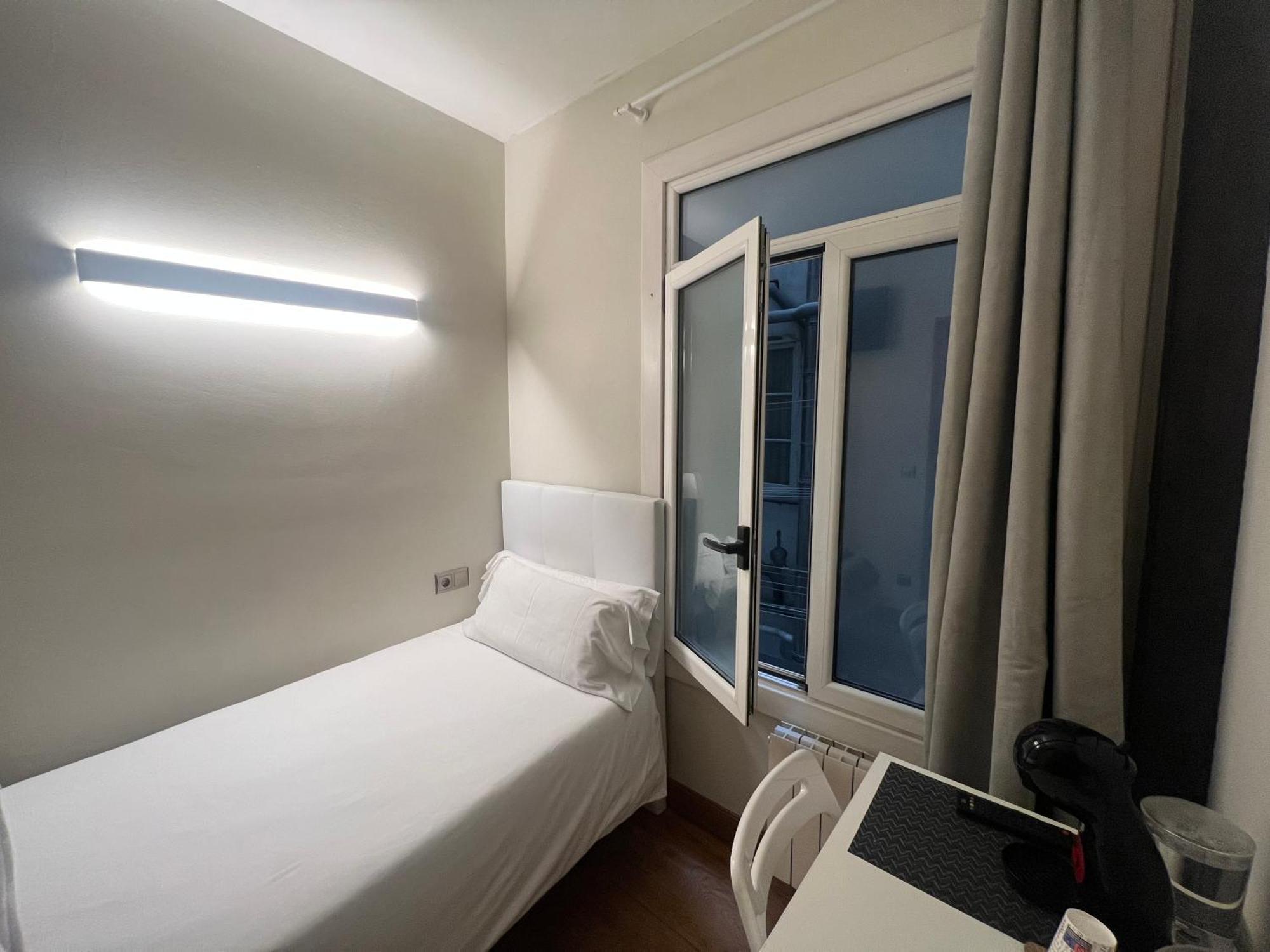 Pension Artea San Sebastian Exterior photo